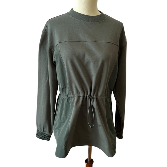 ATHLETA TRIUMPH HYBRID CREWNECK SWEATSHIRT NWOT XS OVERSIZED GORPCORE ATHLEISURE - Picture 2 of 12